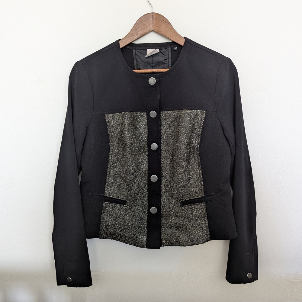 Women's Black and Gray Jacket